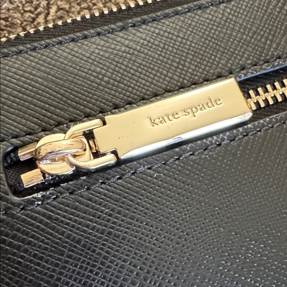 Kate Spade Staci Medium L-Zip Wristlet Black Leather Wallet NWT $139 - Picture 7 of 8
